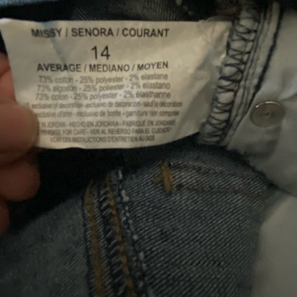 Gloria Vanderbilt Jeans Women’s 14 Average Blue Amanda‎ Dark Wash - Picture 12 of 12